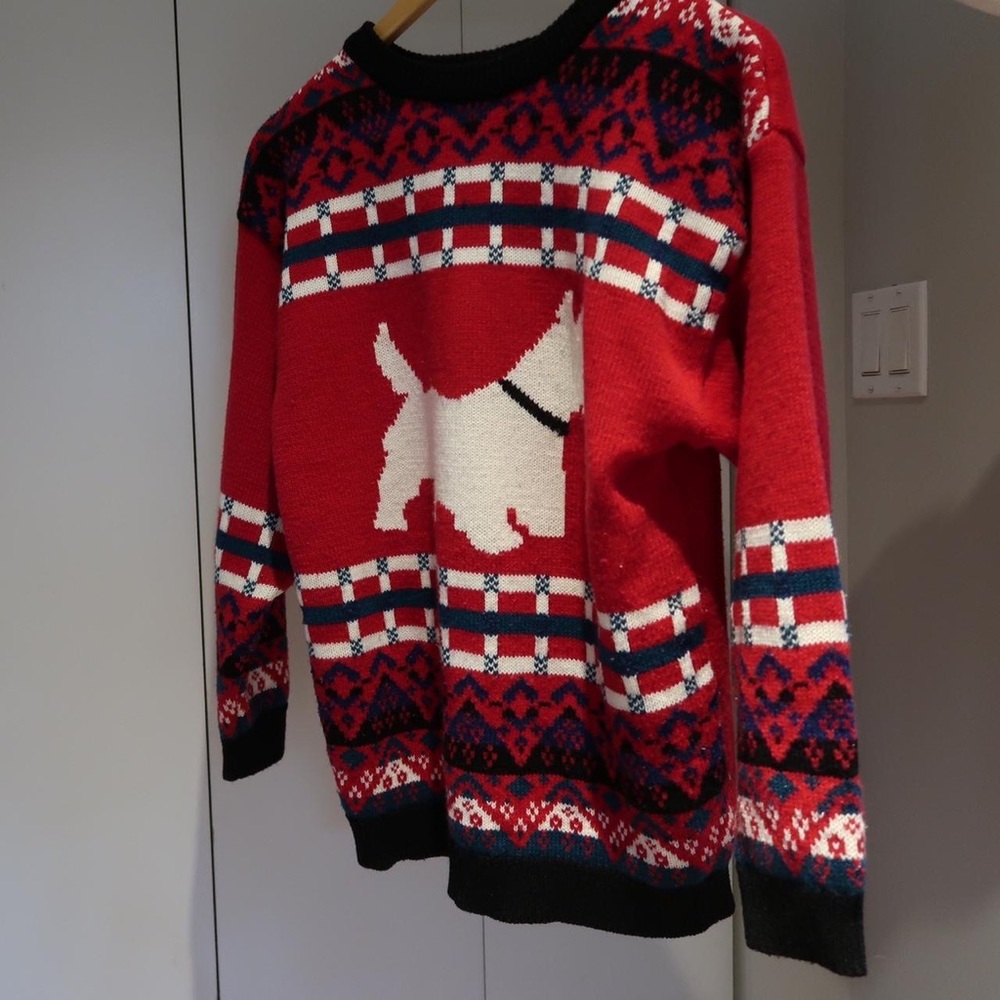 Vintage knit sweater